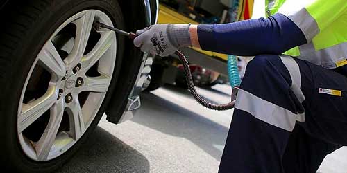Rockdale-Towing-Roadside-Assistance-Baltimore-County-Maryland-Tire-Change